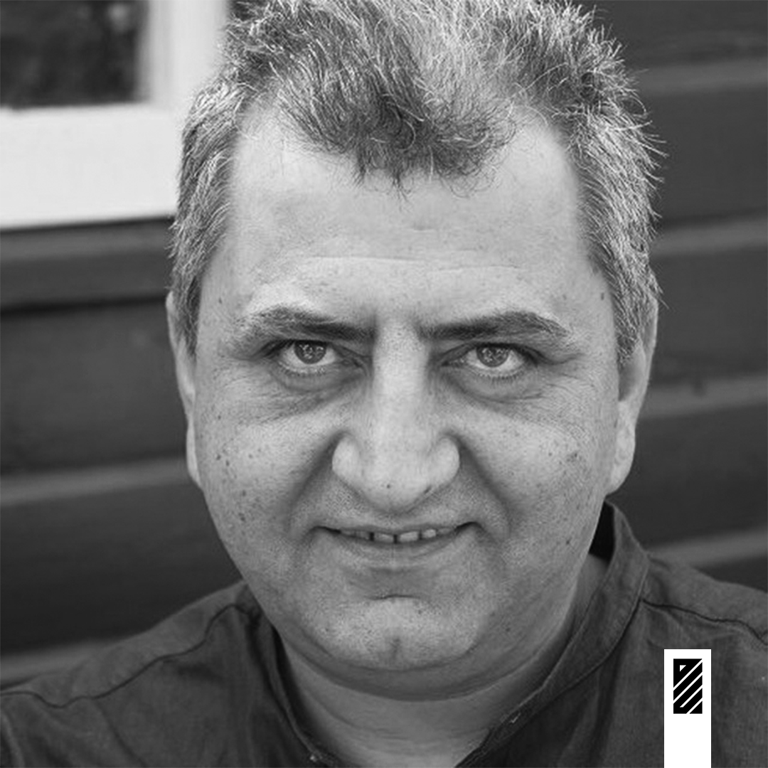 مودب میرعلایی مترجم زبان هلندی